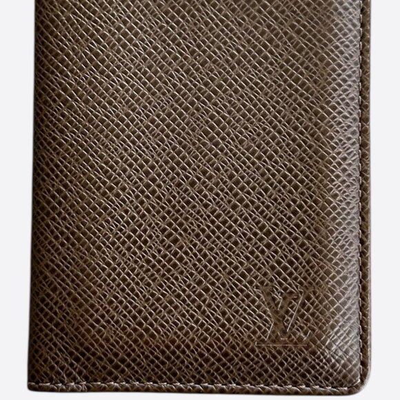 Louis Vuitton Brown Taiga Pocket Organizer - Picture 1 of 4